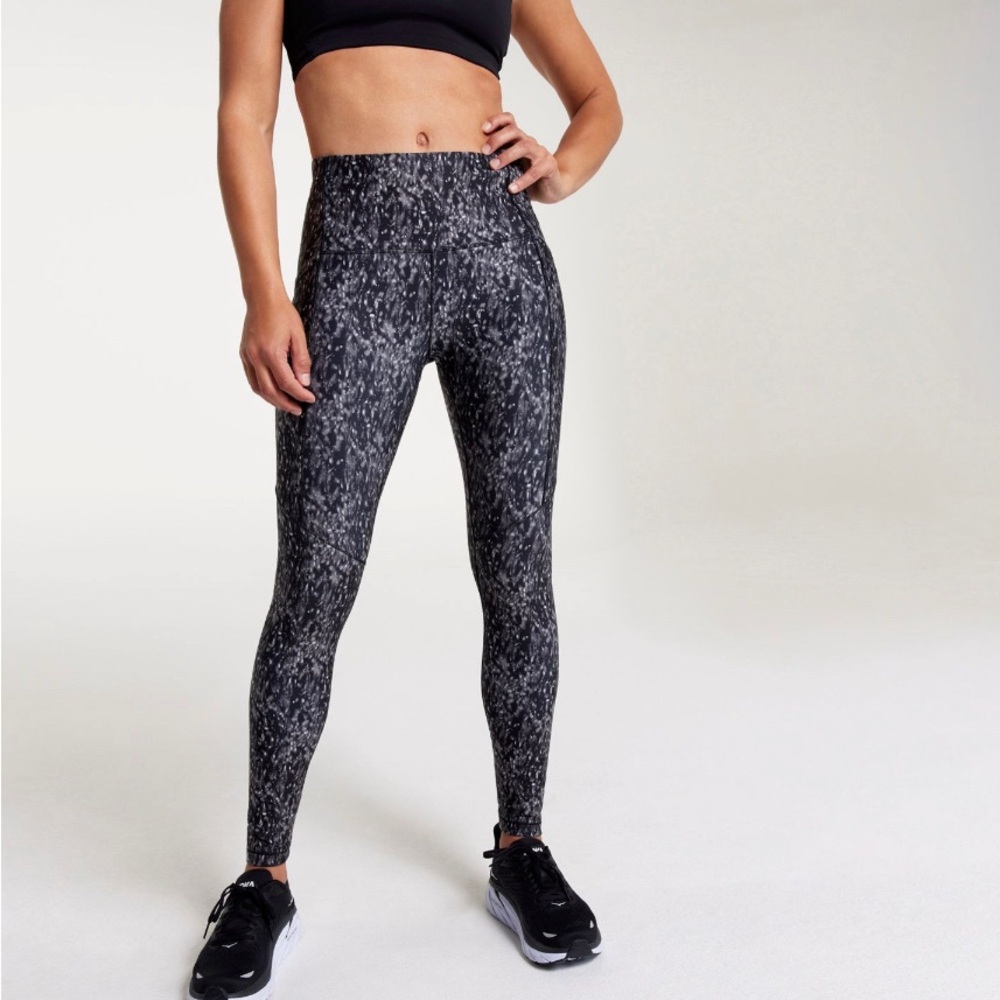 Calia by Carrie Underwood leggings xs nwt cold weather